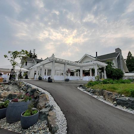 Sooke Harbour House Hotel Bagian luar foto