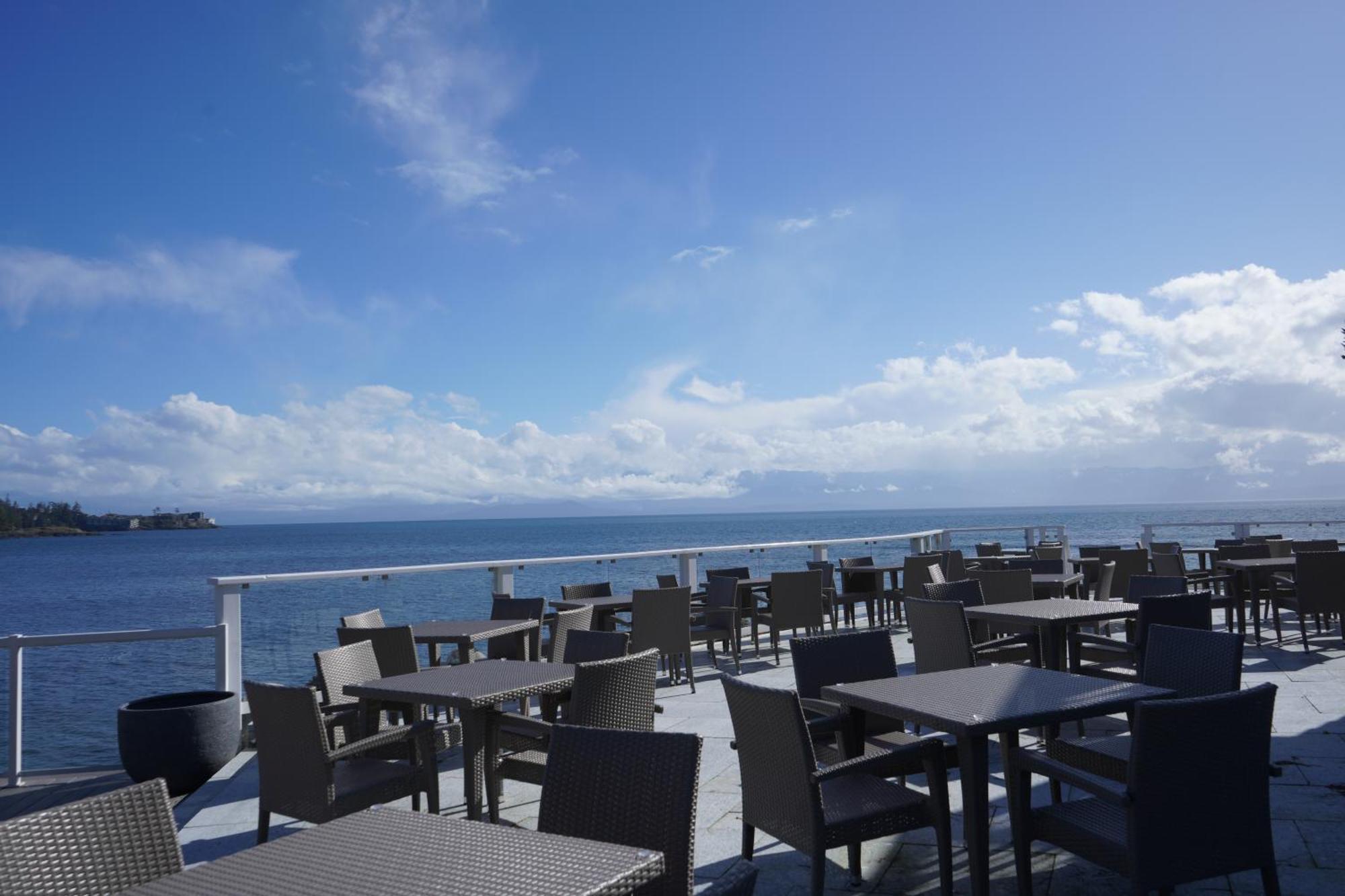 Sooke Harbour House Hotel Bagian luar foto