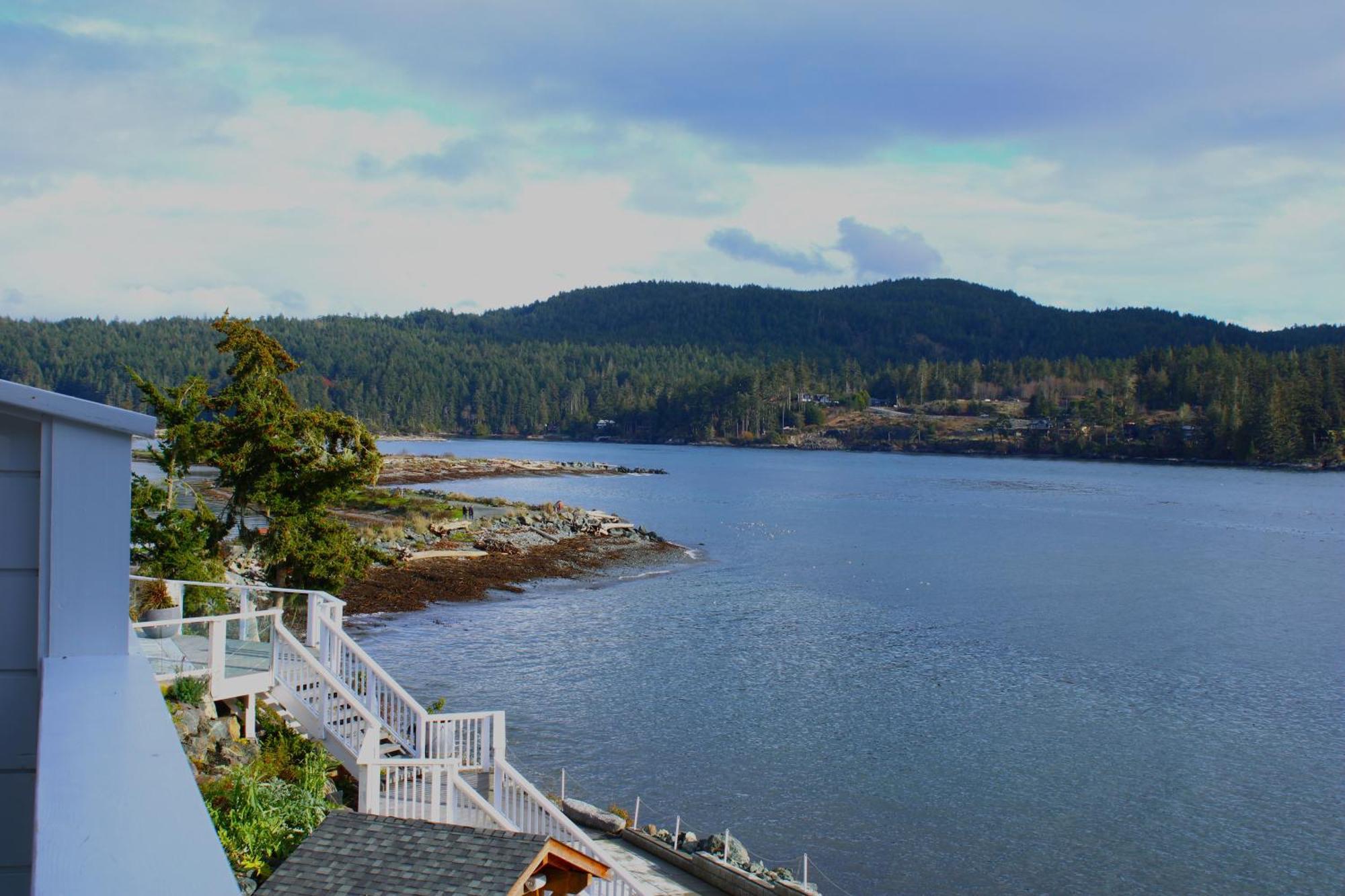 Sooke Harbour House Hotel Bagian luar foto