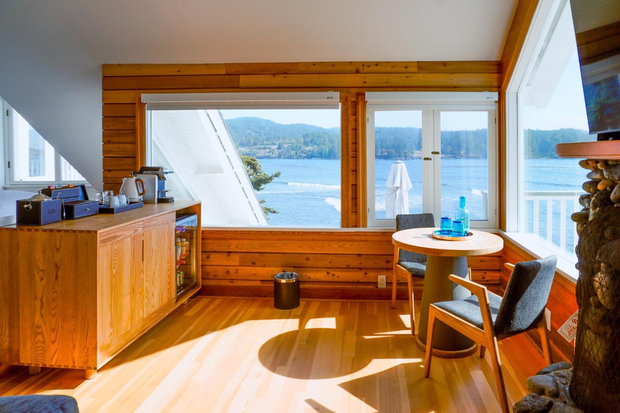 Sooke Harbour House Hotel Bagian luar foto