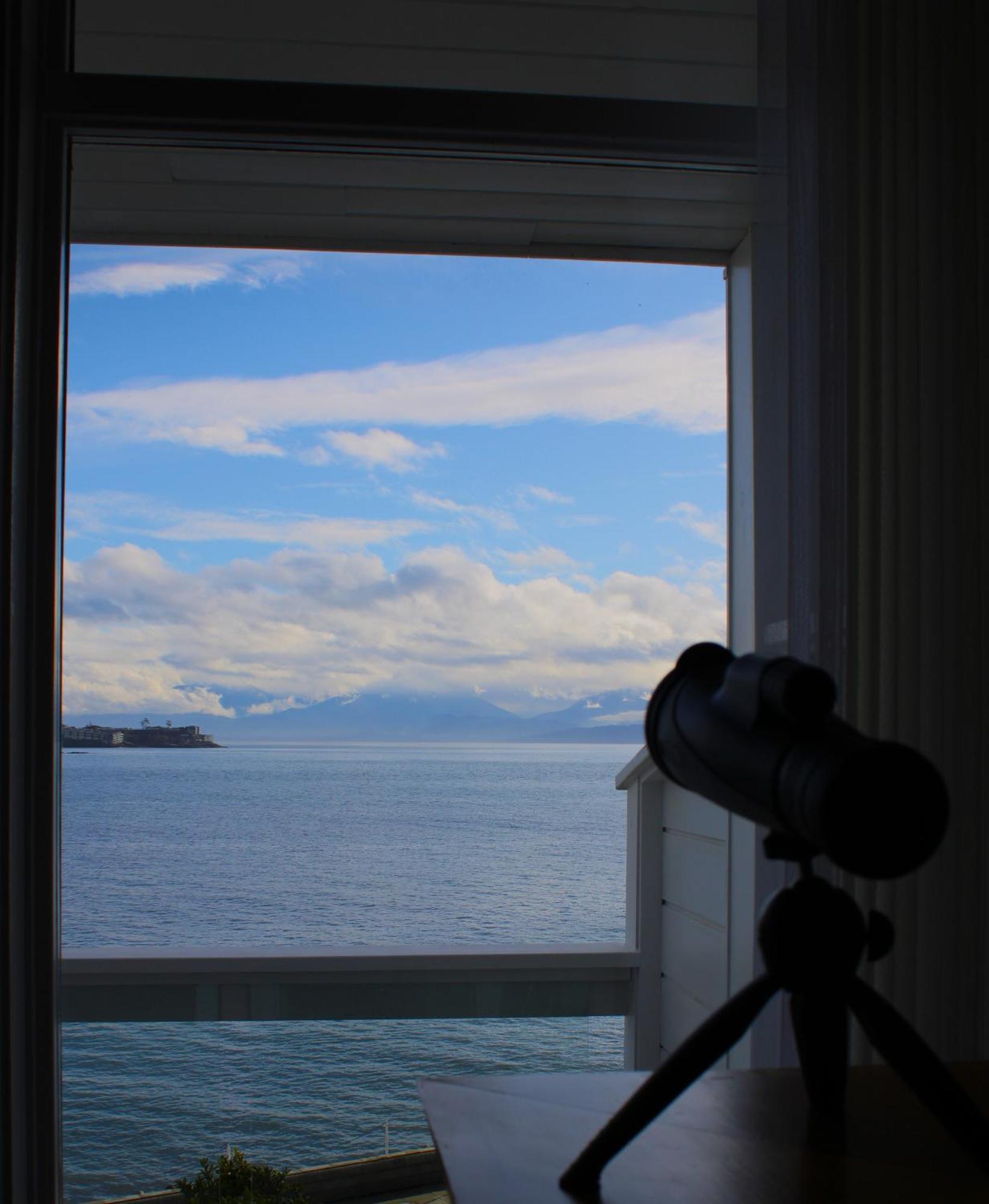 Sooke Harbour House Hotel Bagian luar foto