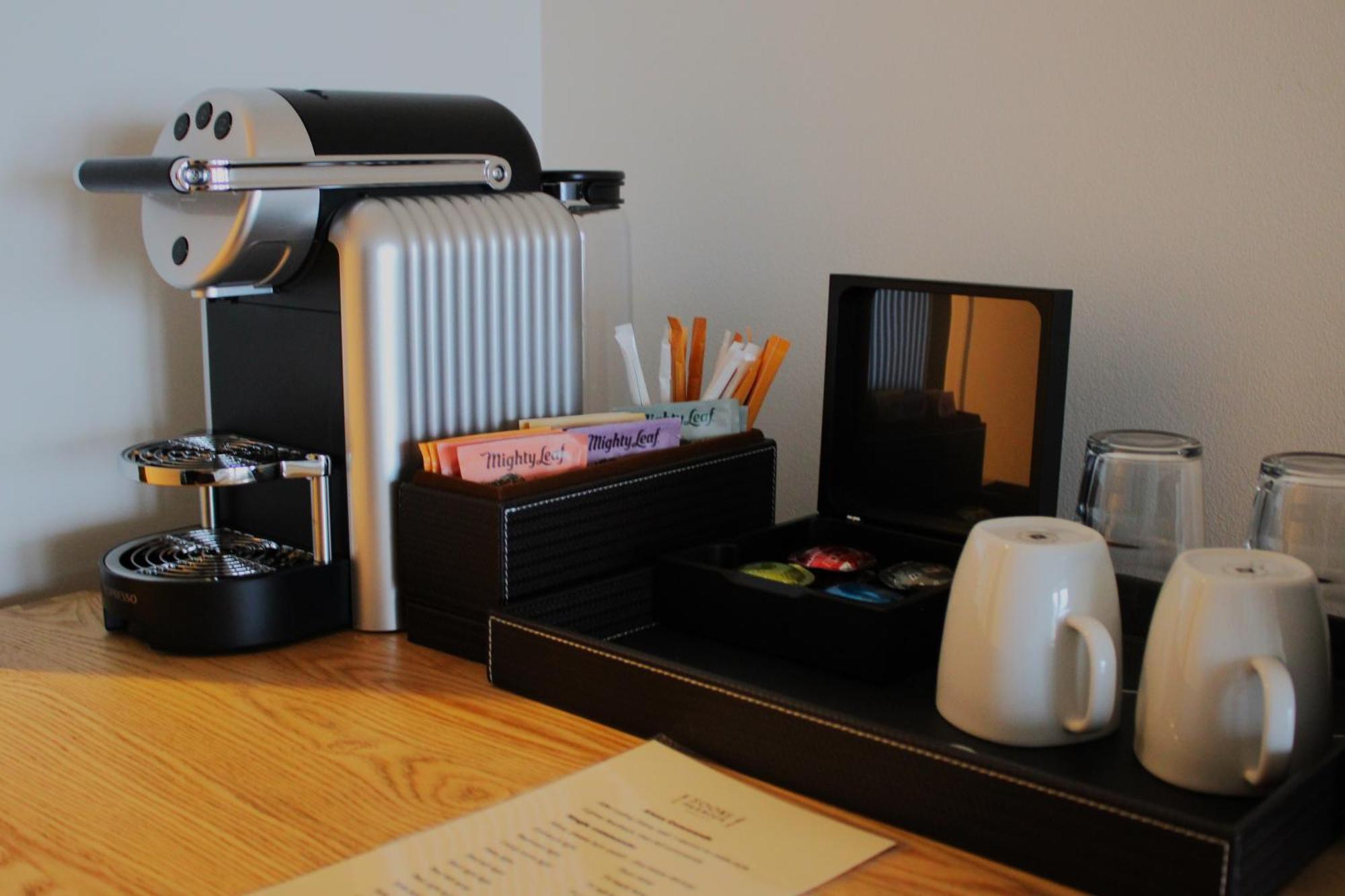 Sooke Harbour House Hotel Bagian luar foto