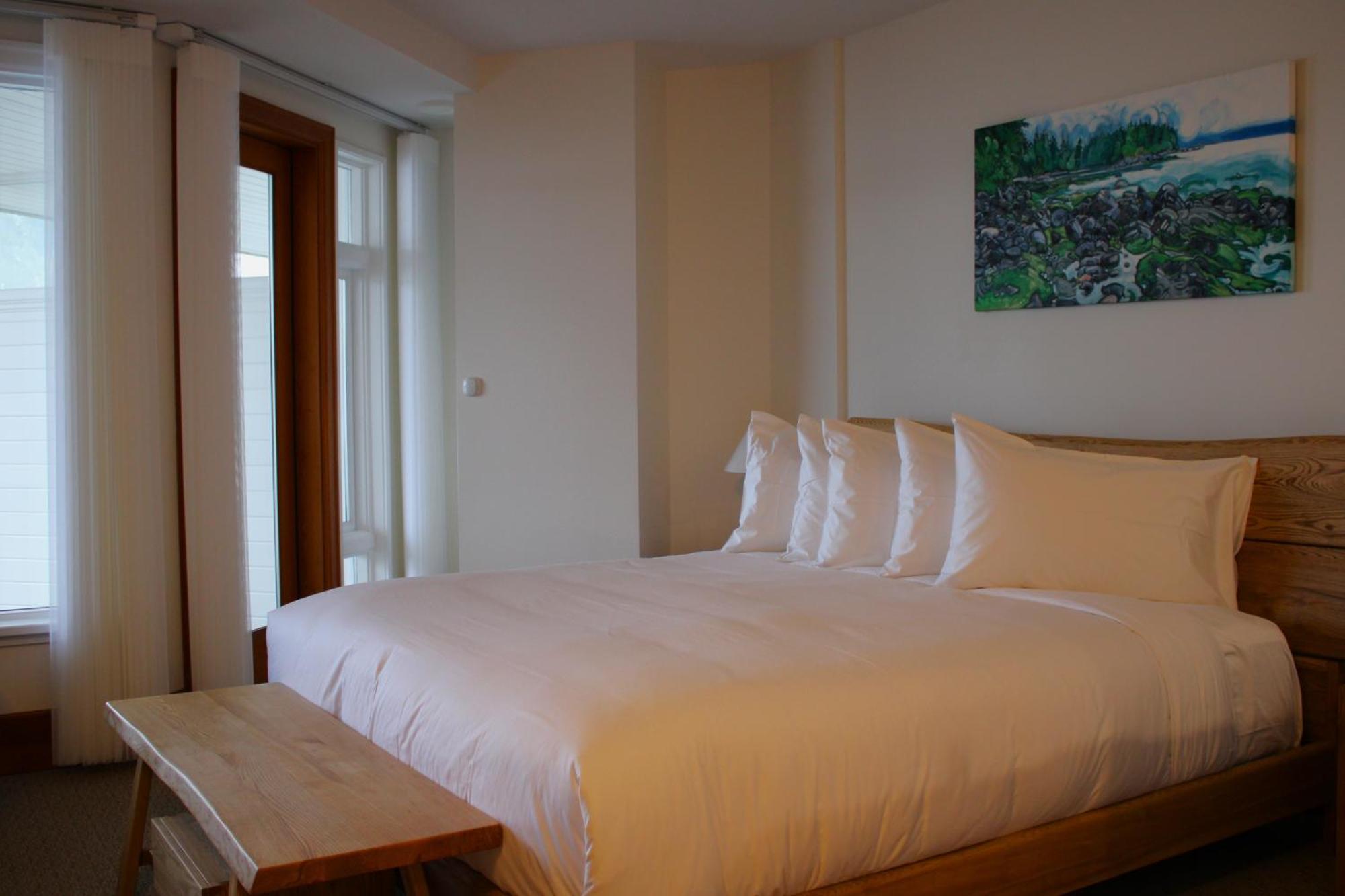 Sooke Harbour House Hotel Bagian luar foto