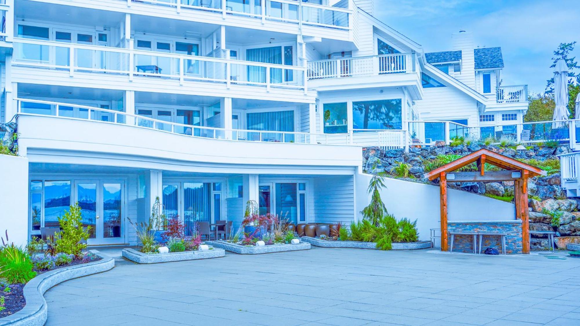 Sooke Harbour House Hotel Bagian luar foto