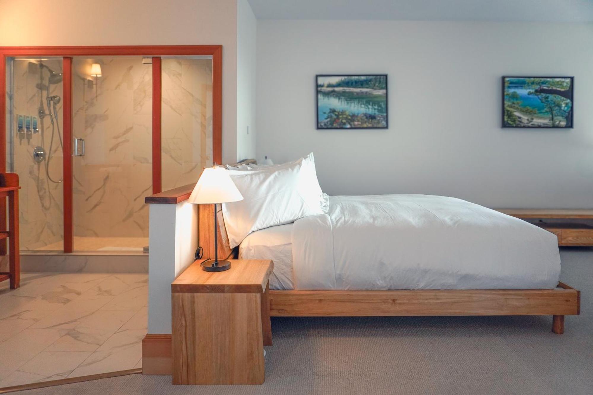 Sooke Harbour House Hotel Bagian luar foto
