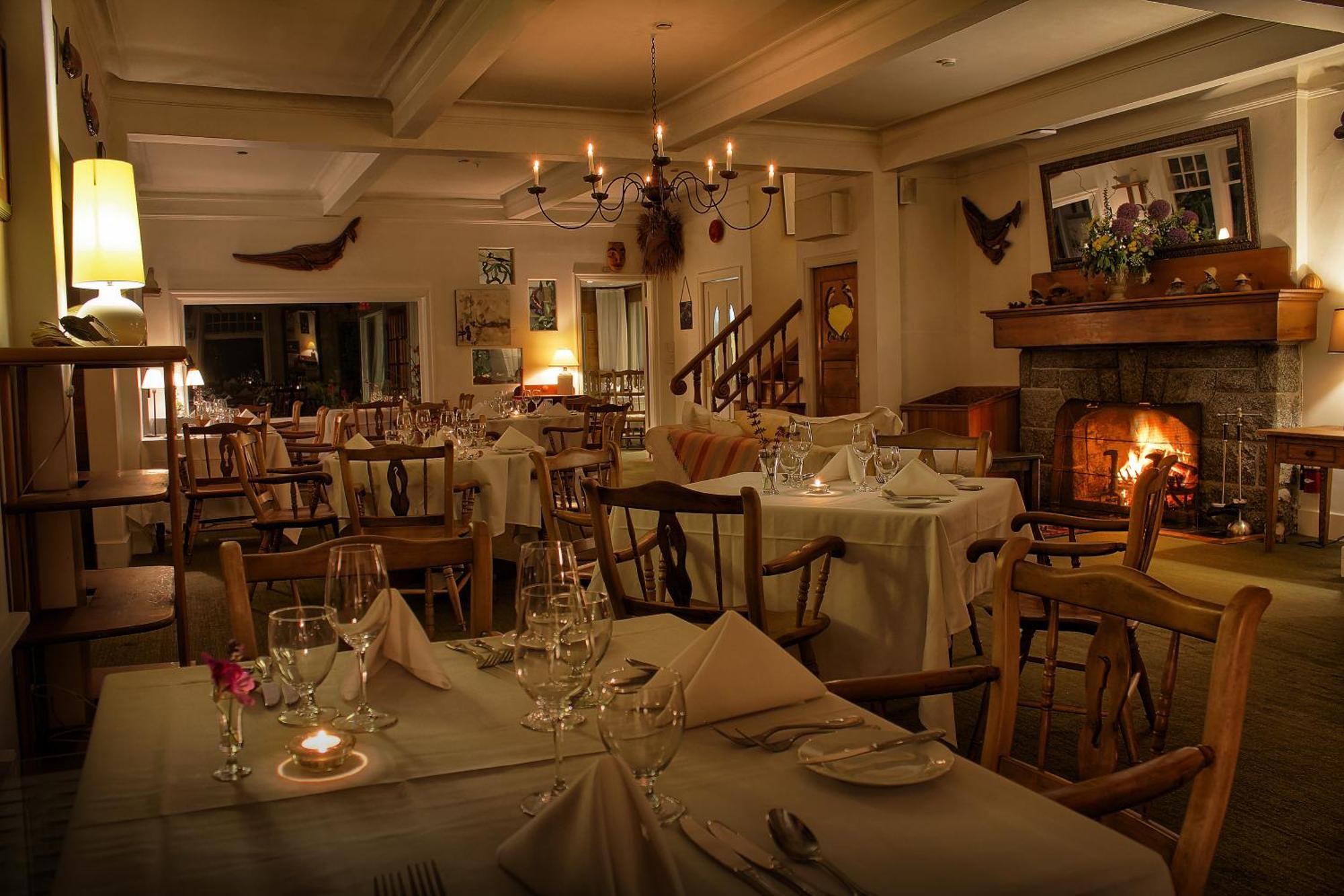 Sooke Harbour House Hotel Bagian luar foto